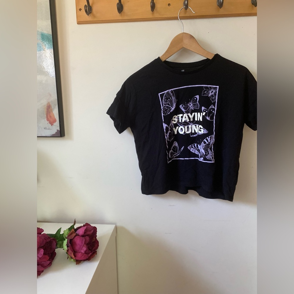 H&M Stayin Young graphic tee shirt
